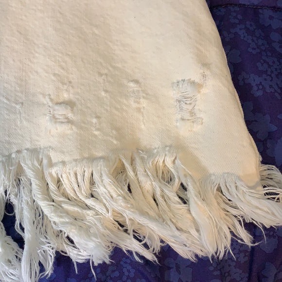 Zara trafaluc size small ivory zip back fringe cute! - Picture 5 of 5